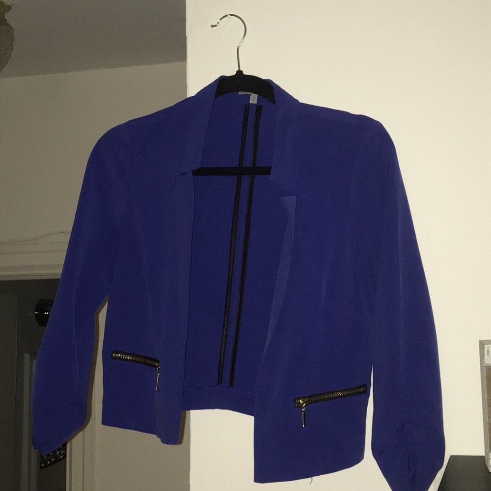 Charlotte Russe blue cropped blazer